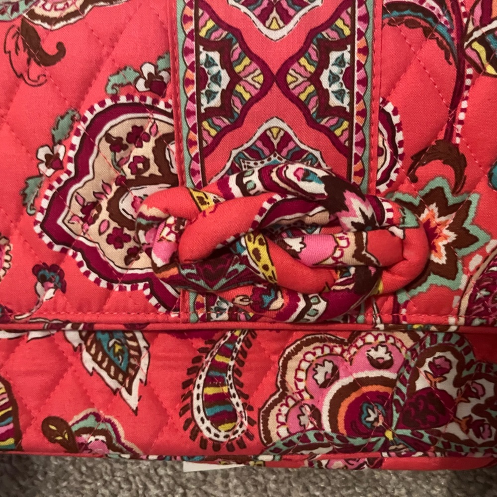 NWT Vera Bradley Knot just a clutch bag. call me coral - Picture 5 of 7